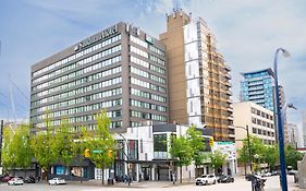 Sandman Signature Vancouver Downtown Hotel